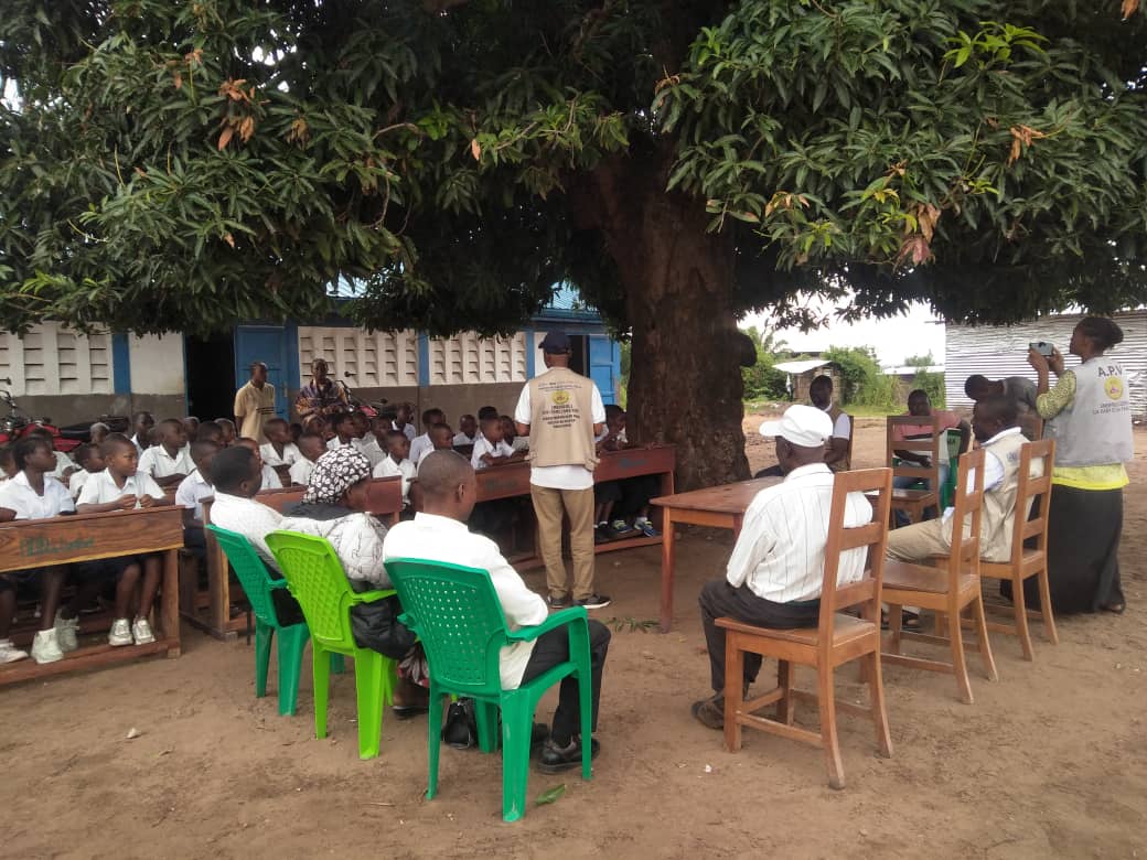 Distribution de semences